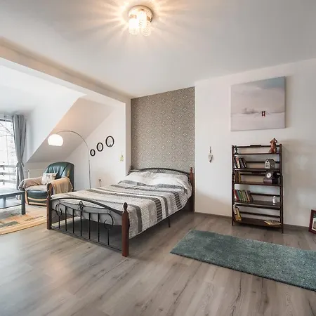 City Lights Apartment *